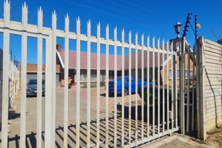 4 Bedroom House for Sale in Parkdene