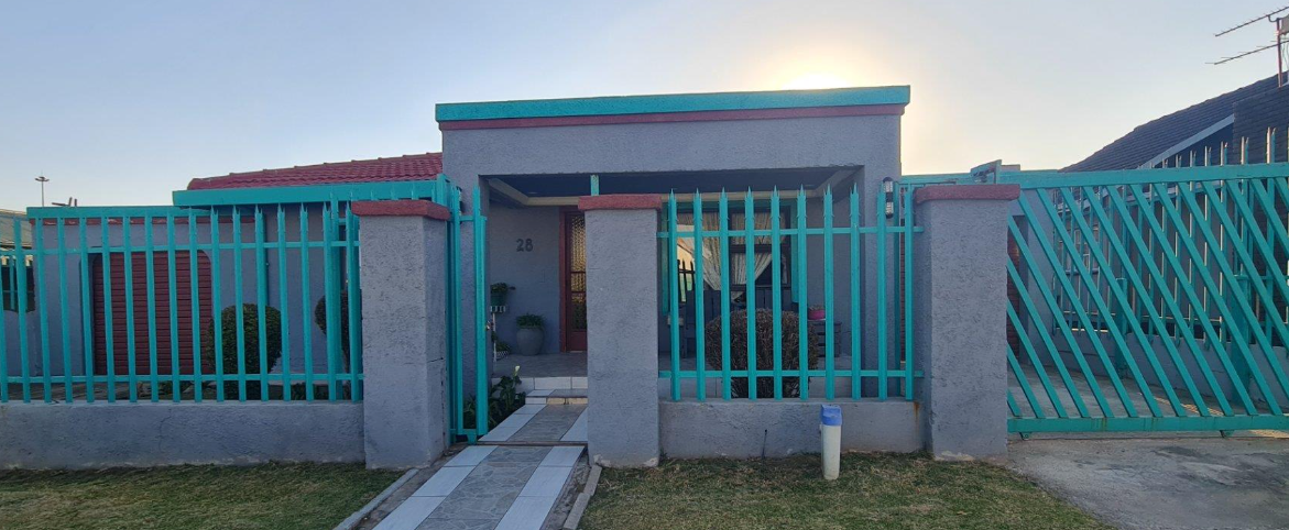 3 Bedroom House for Sale in Reigerpark